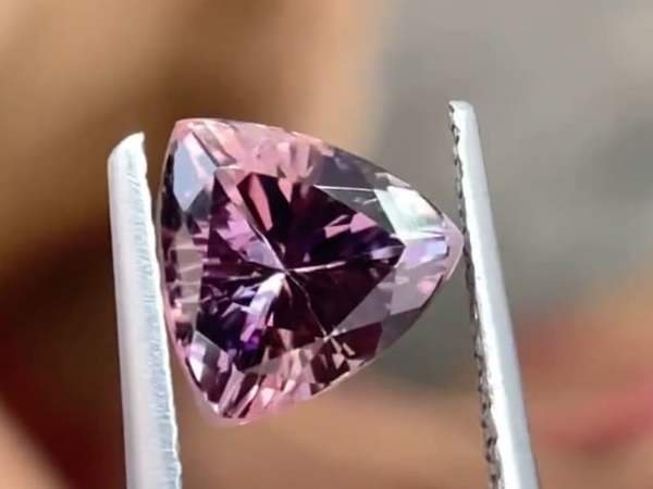 foto roze tanzaniet